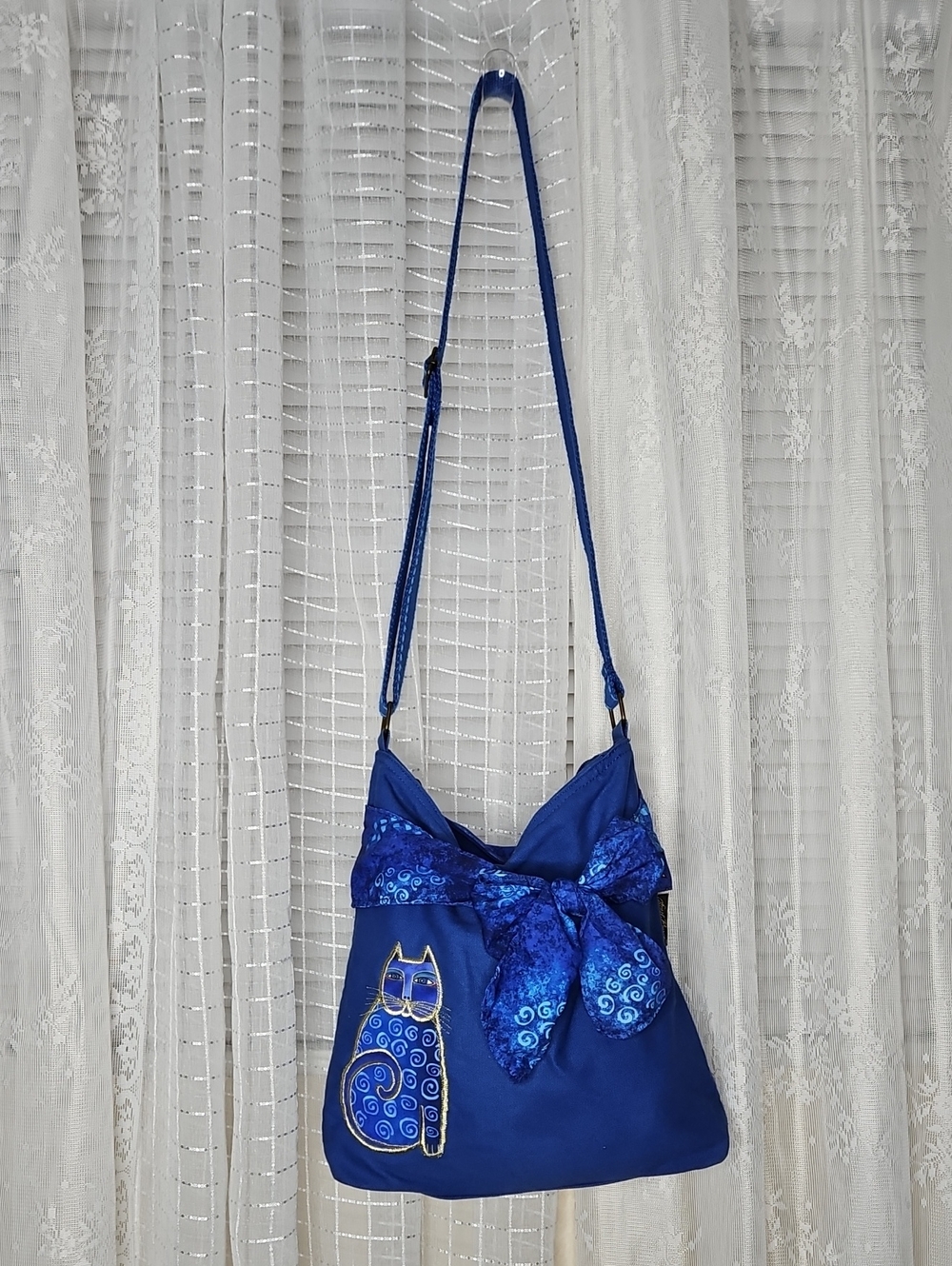 Laurel Burch Indigo Cat canvas crossbody bag